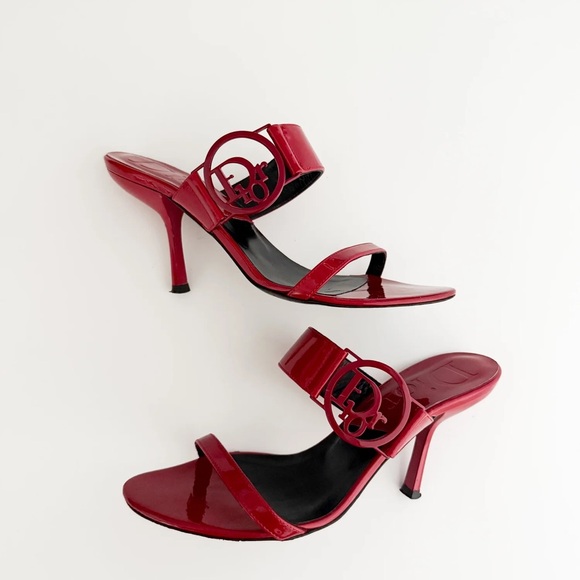 CHRISTIAN DIOR JOHN GALLIANO DARK CHERRY RED PATENT LEATHER SANDALS SIZE 37 - Picture 1 of 5
